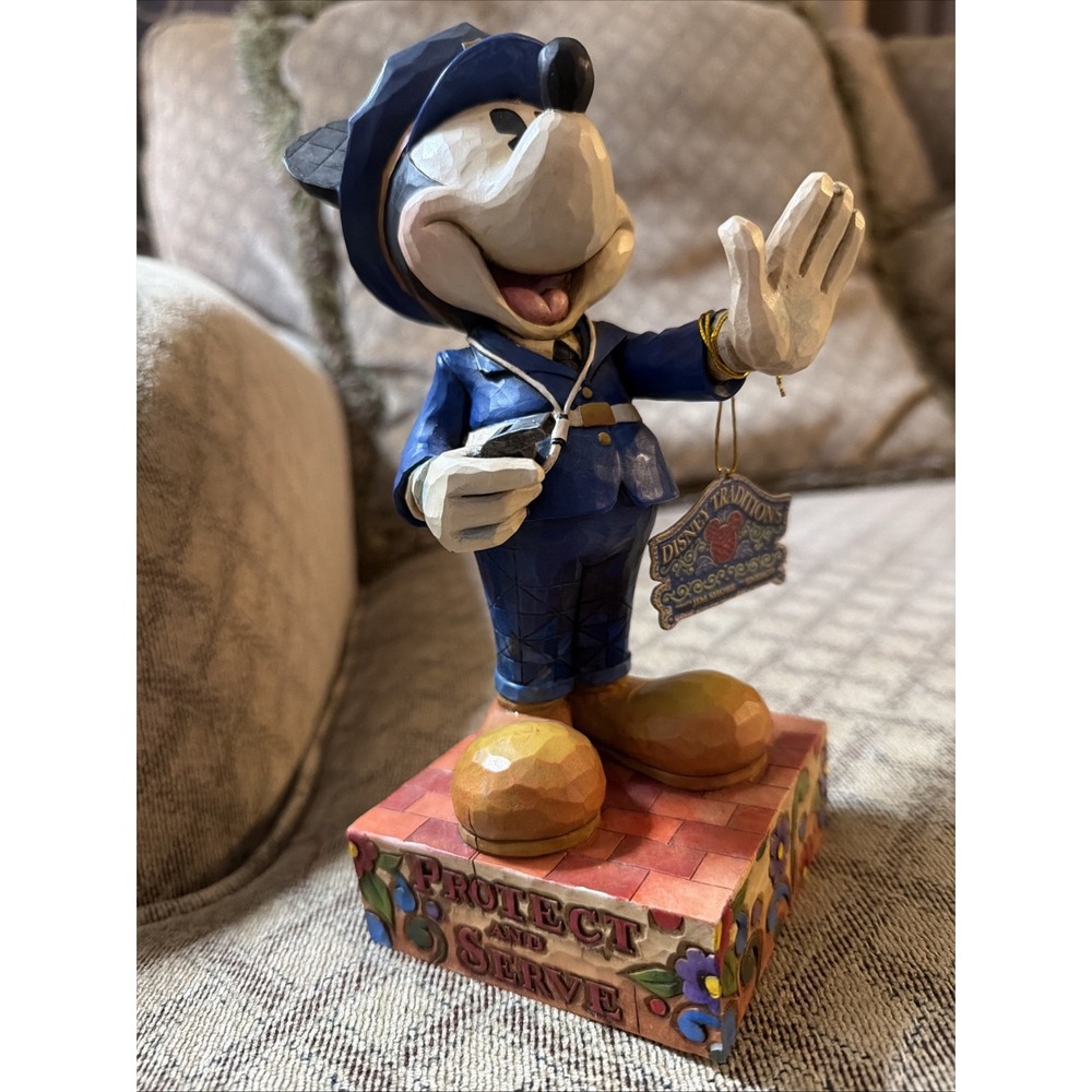 Jim Shore Disney Mickey Mouse Protect and Serve Figurine Police Officer 4007664